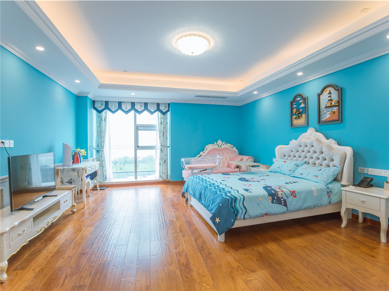 海洋河景主题房